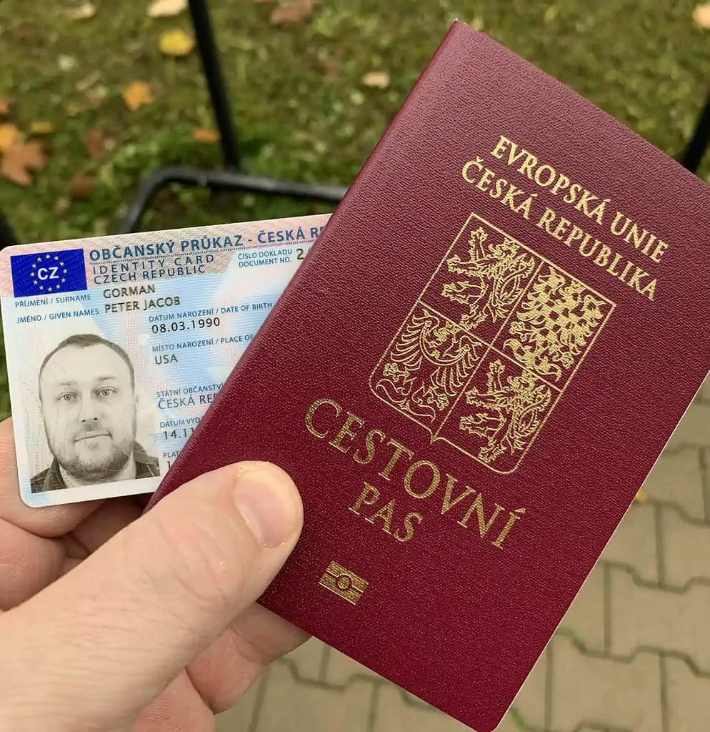 Koupit cestovní pas a občanský průkaz